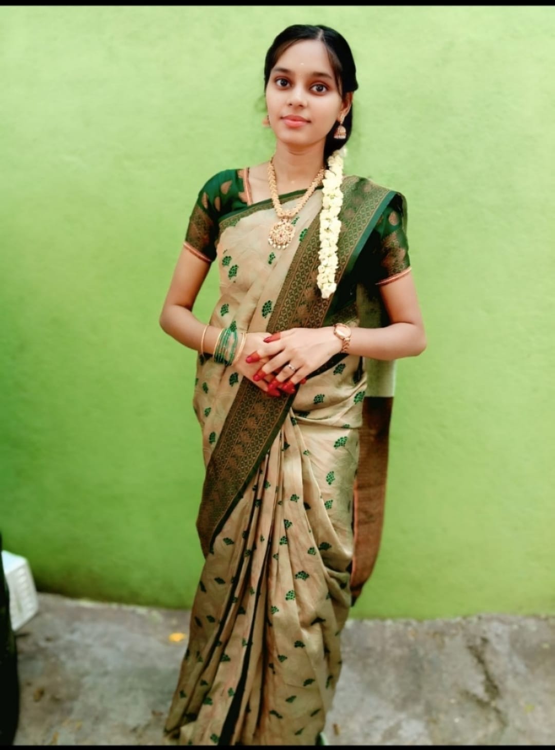 S Divyabharathi